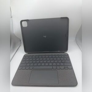 Logitech Combo Touch